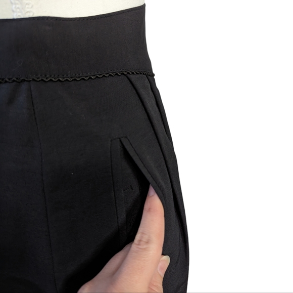 Vintage Midi Black Skirt with Button and Zipper Closure and Slit on Back - Picture 4 of 10